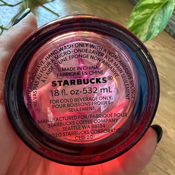 Starbucks 2020 Red Faceted Cold Cup 18oz - Picture 2 of 2